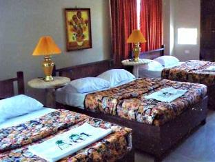 White Beach Resort Bar & Restaurant Puerto Galera Εξωτερικό φωτογραφία